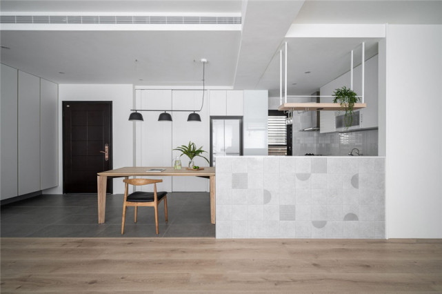 防潮|134现代三居室本着极简、极致、极宅的理念直抵本心