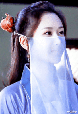 白举纲|女星古装剧中演“圣女”：刘诗诗高贵、唐宁冷艳，唯独她步步生莲