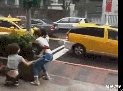 发型 “这位外卖小哥,看到这地图的时候,一定是一脸懵!”