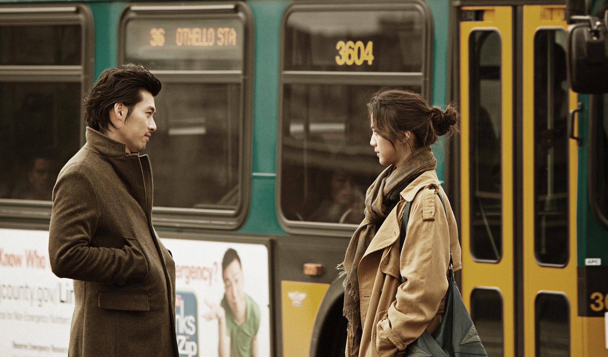 木木尔小倩|拜托别再让她穿古装了！穿上风衣的她才是真正的“清水芙蓉”