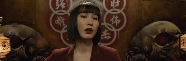 鱿鱼游戏|漫威龙鳞武器堪比振金？惊奇队长、班纳博士现身《尚气》彩蛋！