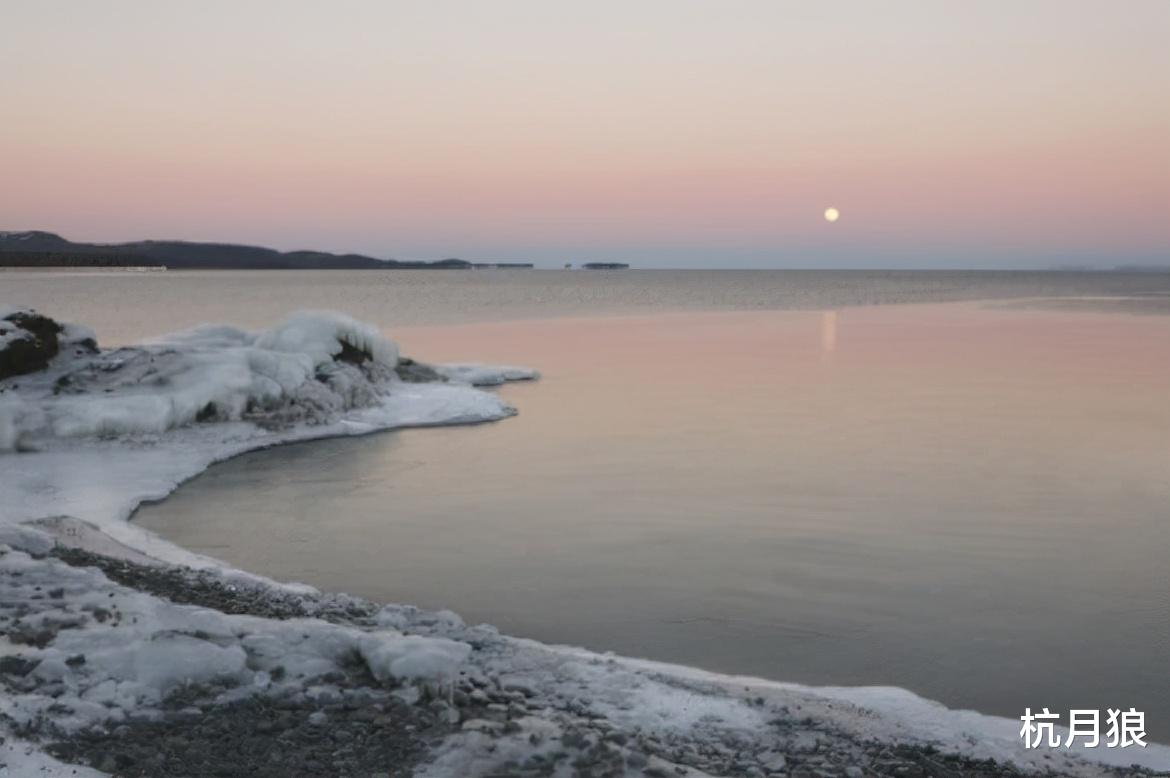  20多亿年前地球氧气剧增之谜，是因为一天变长了？惊人的新说