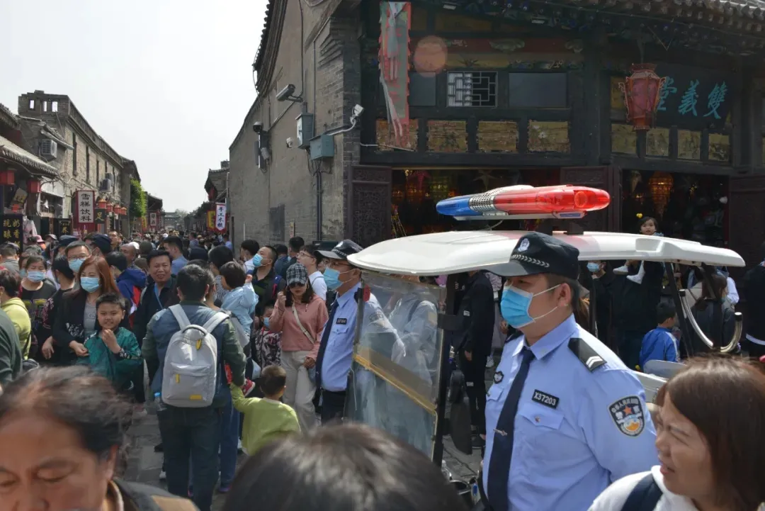 爱平遥 平遥：你们坚守的样子，真美！