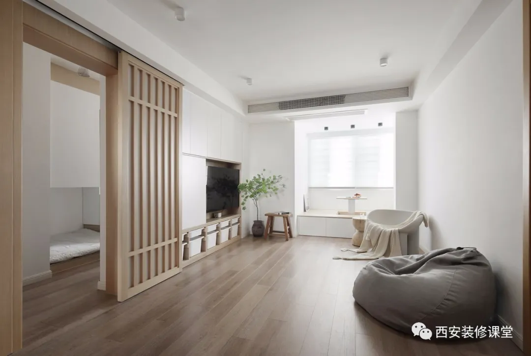 客厅扔掉沙发，替代品很多，没必要太传统