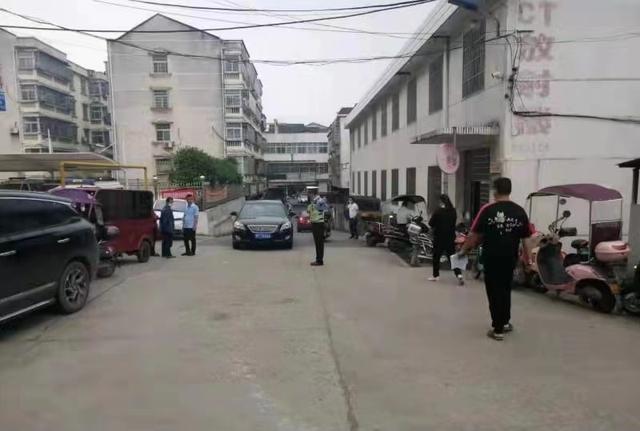 岳阳广电 屈原公安局交警大队 全力护航新冠疫苗接种工作