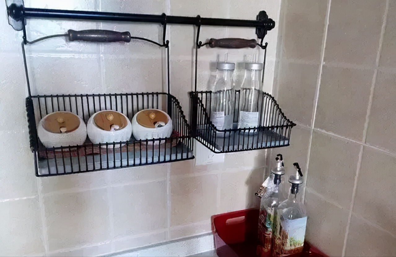 老婆在卫生间砌了半堵墙,亲戚都骂她脑子进水,完工后都夸她机智