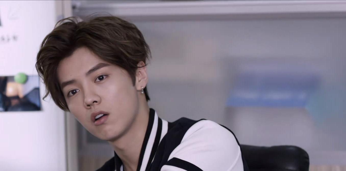 李易峰|李易峰靠《号手就位》又爆红，“四大顶流”都有新出路，谁最惨？