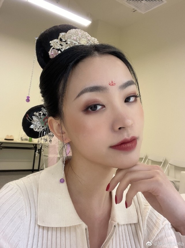 心动|看不上陈露家境，疑霍尊新女友“小琵琶”曝光，被扒身世非富即贵