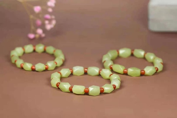 |玉石手串，如何鉴别，你才能不上当受骗