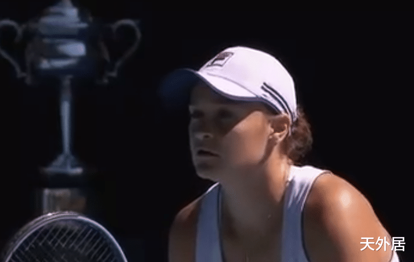澳網|澳網大冷！女單頭號種子崩盤無緣四強，上半區熱門全出局黑馬亂舞