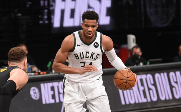 篮网队|2-0后篮网被警告！联盟下命令；禁止干扰字母哥罚球+撤除计时秒表