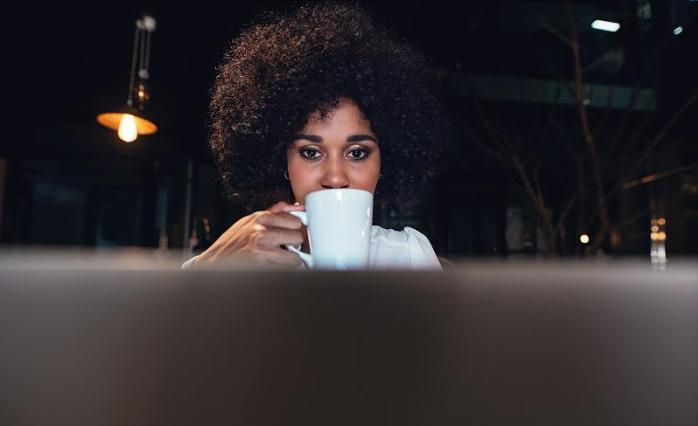 肝脏|身体有这“3个”异常，是肝脏闪“红灯”了，若一个不占，恭喜你肝还不错