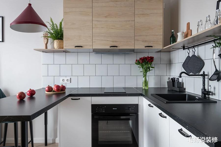 46岁阿姨的独居生活:租住22㎡蜗居,布置成自己喜欢的样子,羡慕