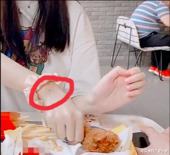 罗云熙|网红林晚晚频繁露脸引争议，老粉扒出各种细节质疑其身份，替身辞职后还曾自曝内幕