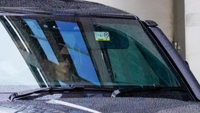 维多利亚·贝克汉姆|贝克汉姆给73岁父亲当伴郎，老贝二婚62岁富婆律师，贝嫂摆冰山脸