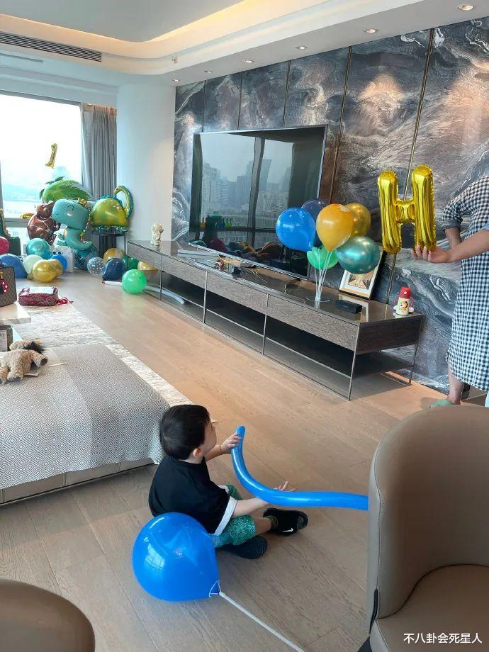 沈腾|沈腾近亿豪宅曝光，房产豪车总价值好几亿，父母亲姐各有豪宅名车