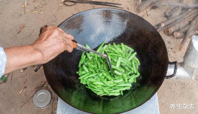青霉素|做饭时2个“习惯”，或比烟酒还伤肝，不少人习以为常，劝你及时改掉