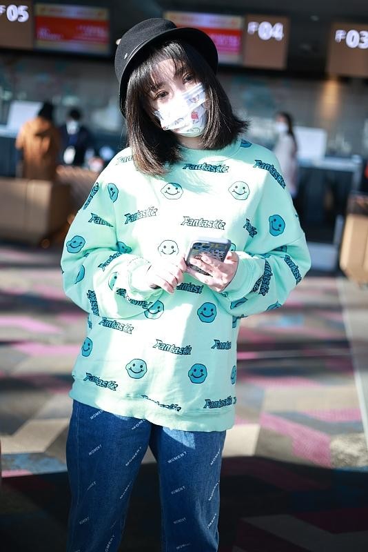 |柳岩虽然身材好，却不懂搭配衣服，穿的服装显胖还显腿短