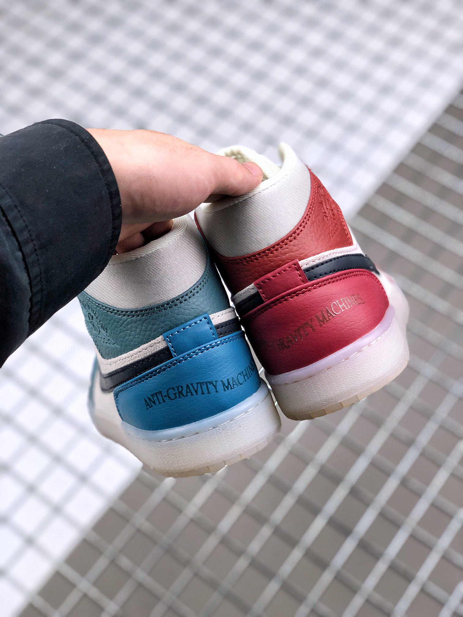 莆田鞋匠 Air Jordan 1 Mid “Anti-Gravity Machines”鸳鸯果冻