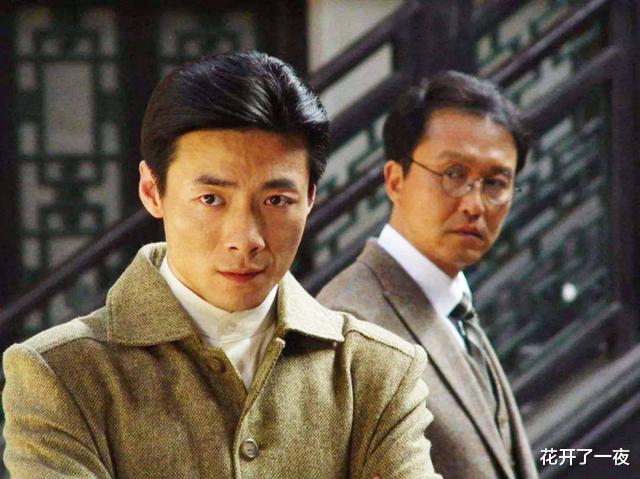 余则成|同样是谍战剧中的“狠角色”，李涯和余则成放在一起，差距就出来