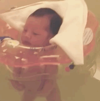 李小璐|李小璐母亲节秀母爱,甜馨身高直逼妈妈肩膀,母女变装风格百变