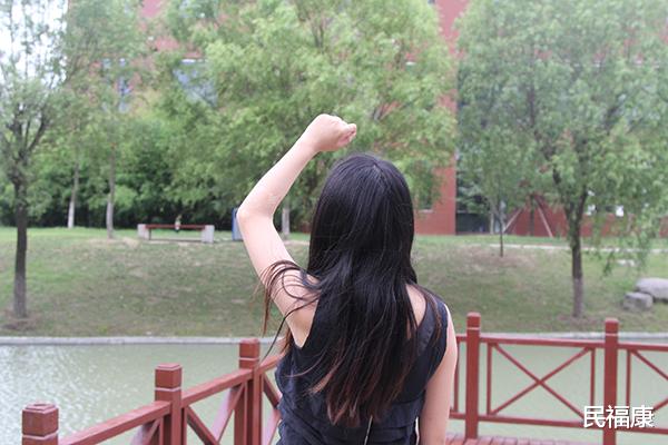 雌激素|雌性激素旺盛的女性有什么特征？对照一下，看看你中了几条