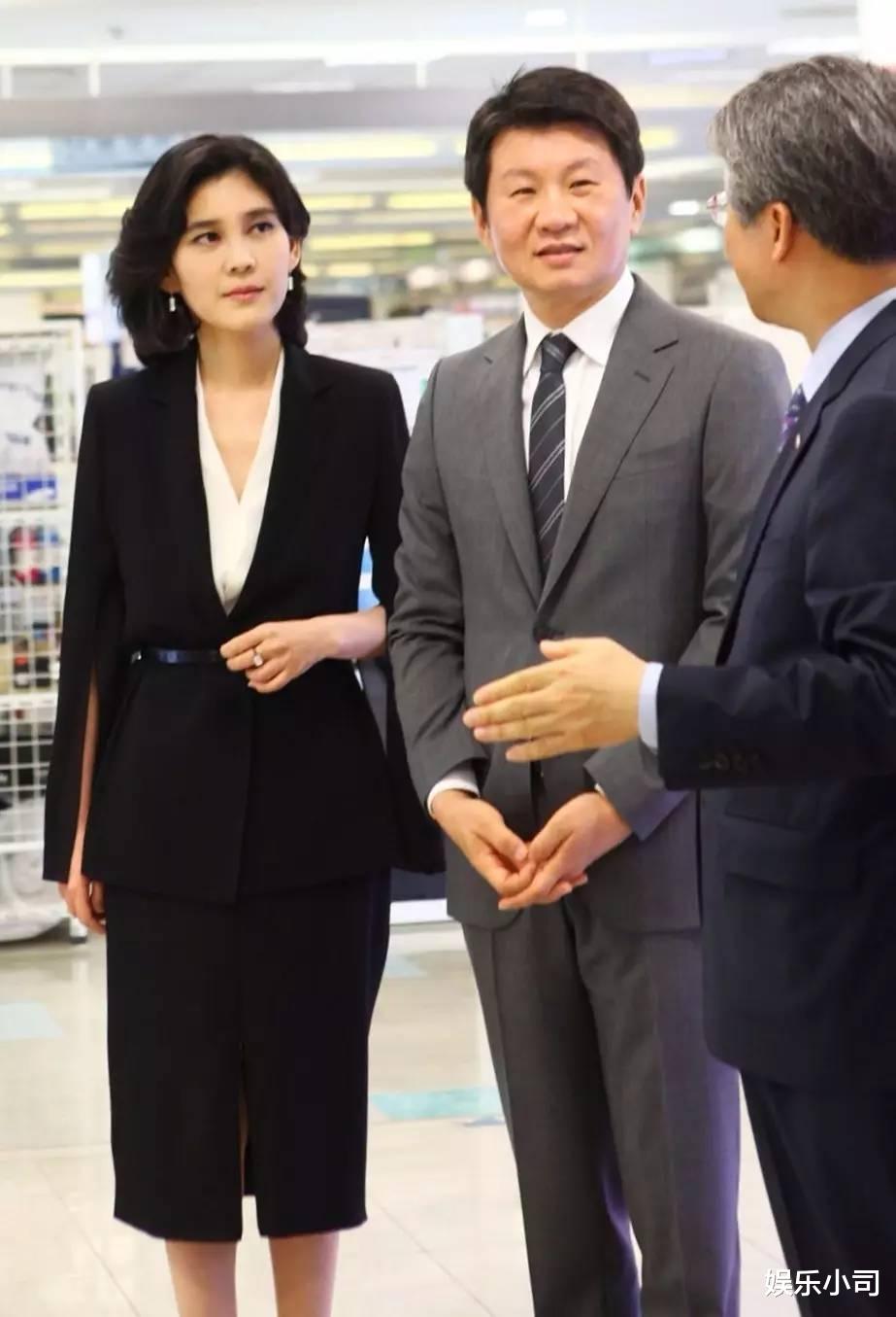 李健熙|下嫁穷保镖后，被索要141亿分手费，是李富真人生最精准的一步棋