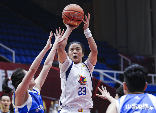 新疆男籃|女籃最悲劇球隊(duì)！上季亞軍或被聯(lián)手踢出4強(qiáng) 關(guān)鍵卡位戰(zhàn)連碰2勁敵