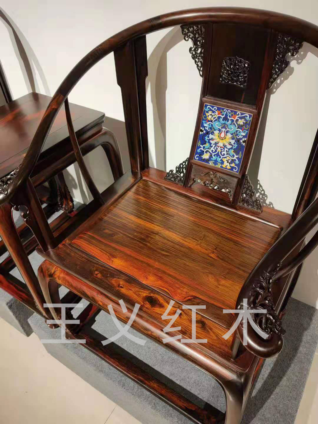 |购买大红酸枝家具的三大技巧，学起来