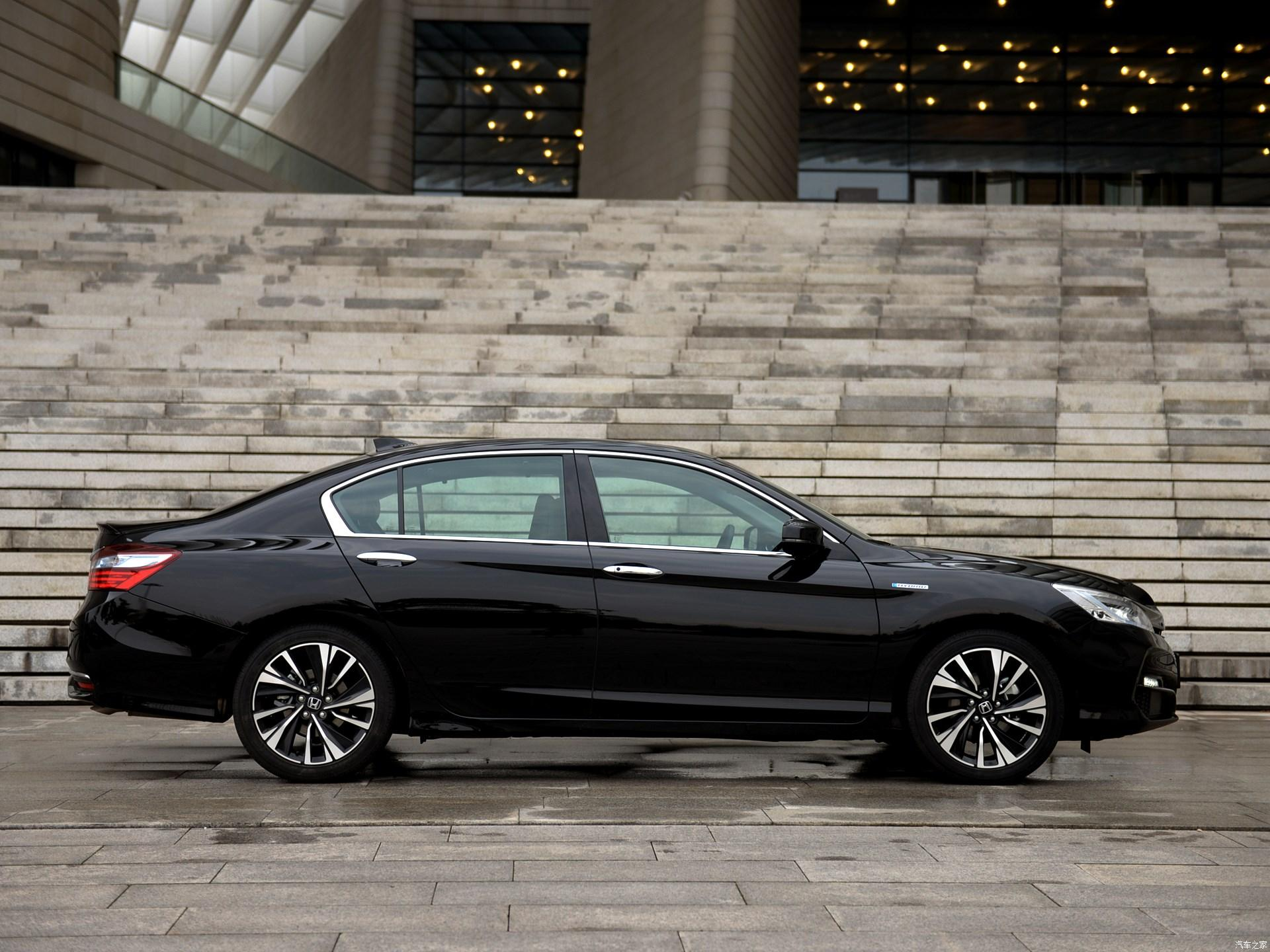 应用心理学 看图猜车，能全部答对的都是骨灰级车迷。