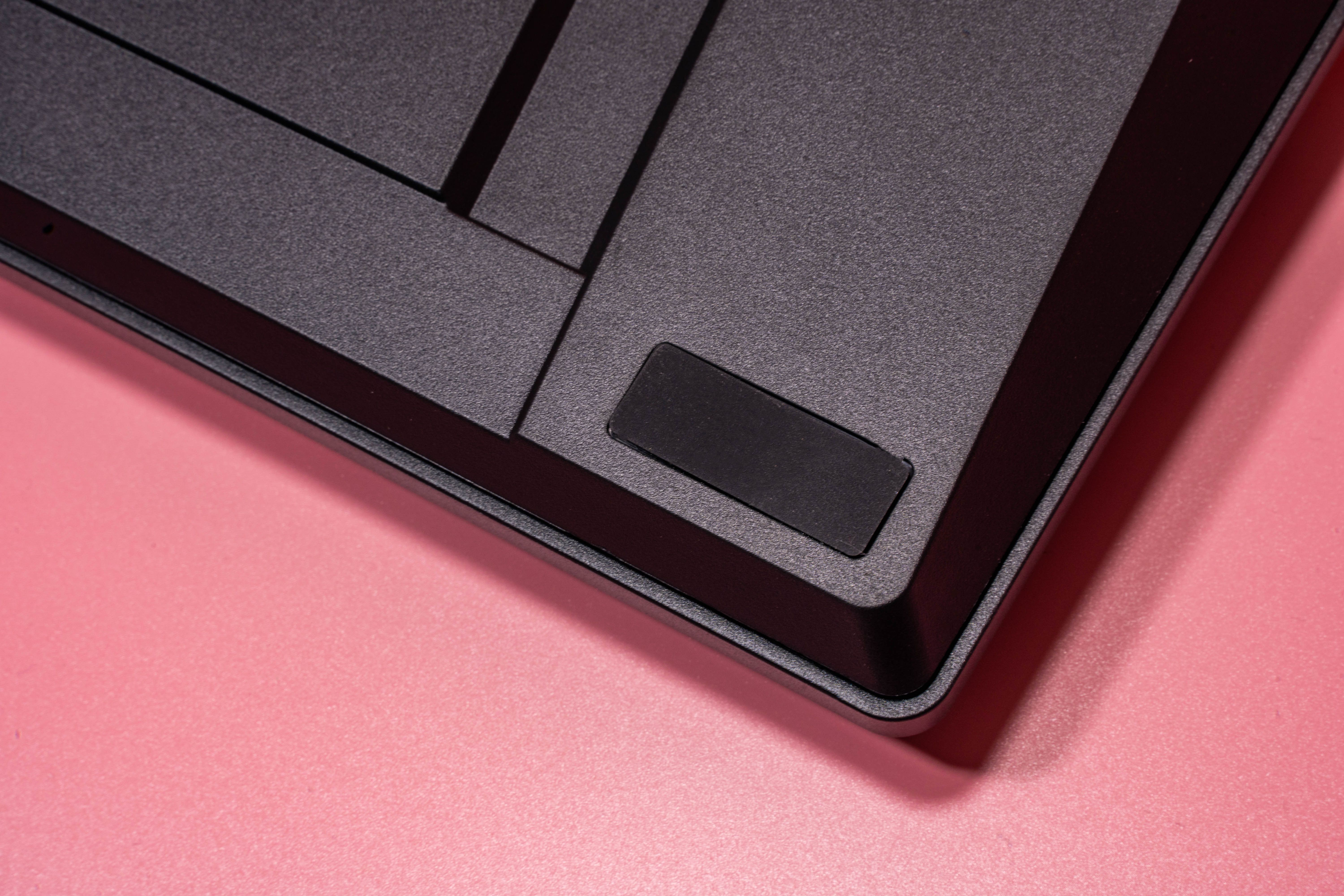 机械键盘|V复古，大球帽，还有RGB。黑爵K690T无线三模机械键盘上手体验