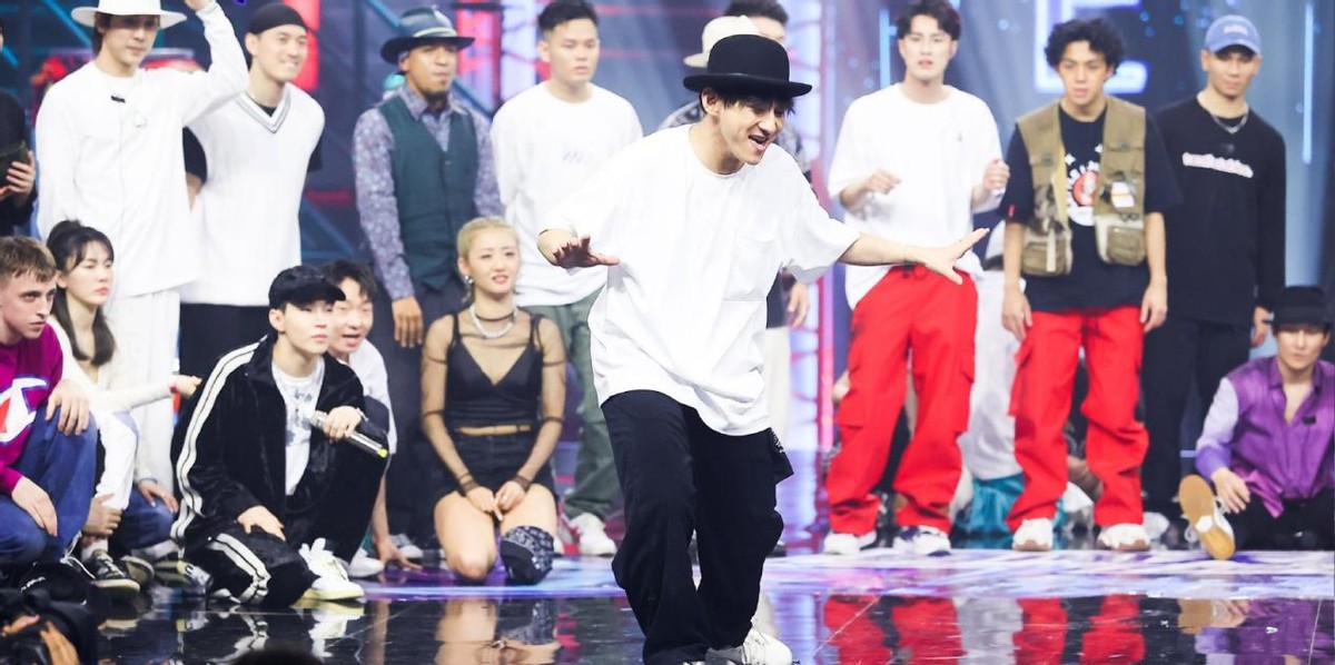 刘宪华|刘宪华队惨败，连往届冠军也指望不上，是运气不好还是实力欠佳