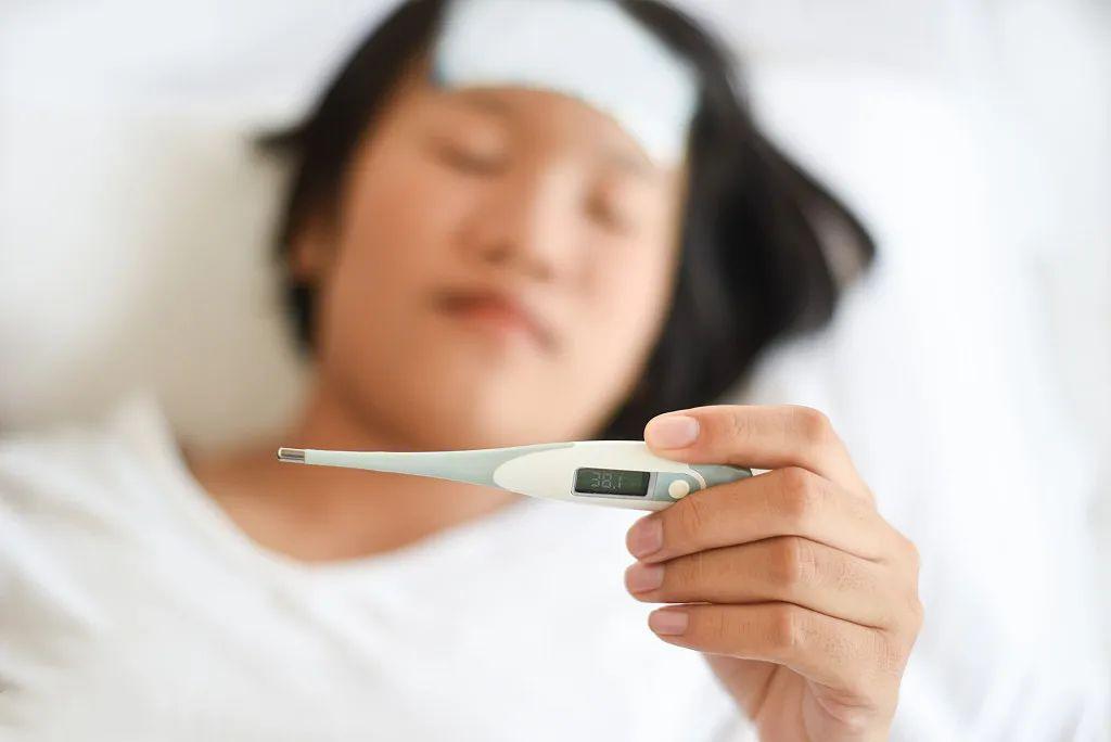 人体平均温度在下降?正常的37度,很多人却到了发烧的程度!