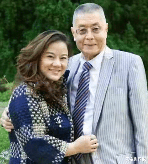 刘诗昆|82岁钢琴大师刘诗昆，历经3段婚姻，小36岁娇妻和女儿相伴晚年