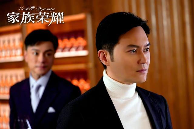 杨怡|女一号鼻梁透光，女二号金发配芭比粉，这部大剧亮点惊人