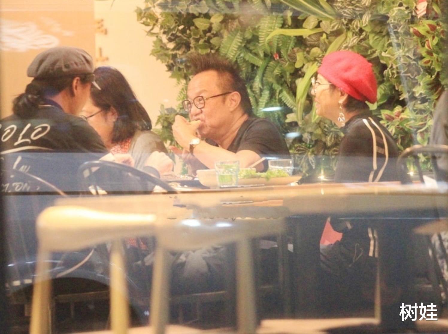 黄大炜|黄大炜与患癌女友低调约会，交往25年仍未婚，曾花千万为对方治病