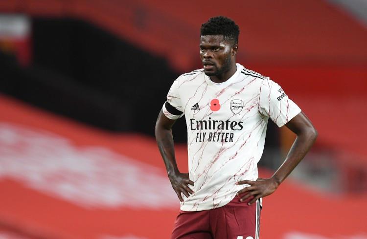 朱琳|禍不單行，曼城絕殺功臣滑跪慶祝，槍迷扔?xùn)|西回?fù)?，處罰可能來了