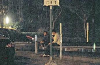 吕方|曾与张学友齐名的吕方，吃了郑裕玲16年软饭，被踹出豪宅没收宝马