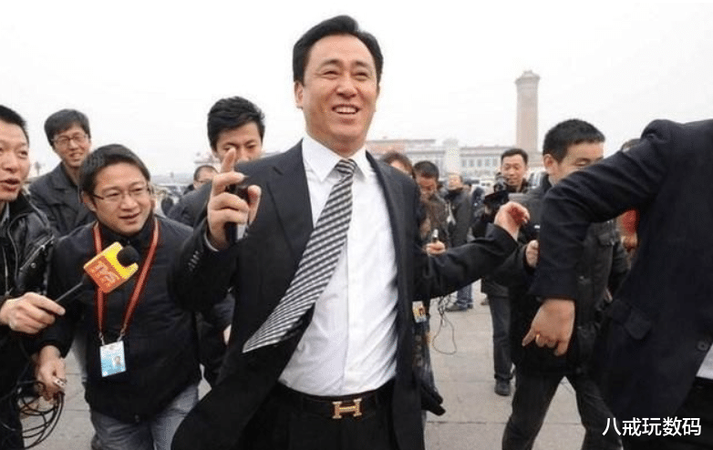 许家印|房地产大亨今年蒸发460亿美元，恒大许家印失血最多