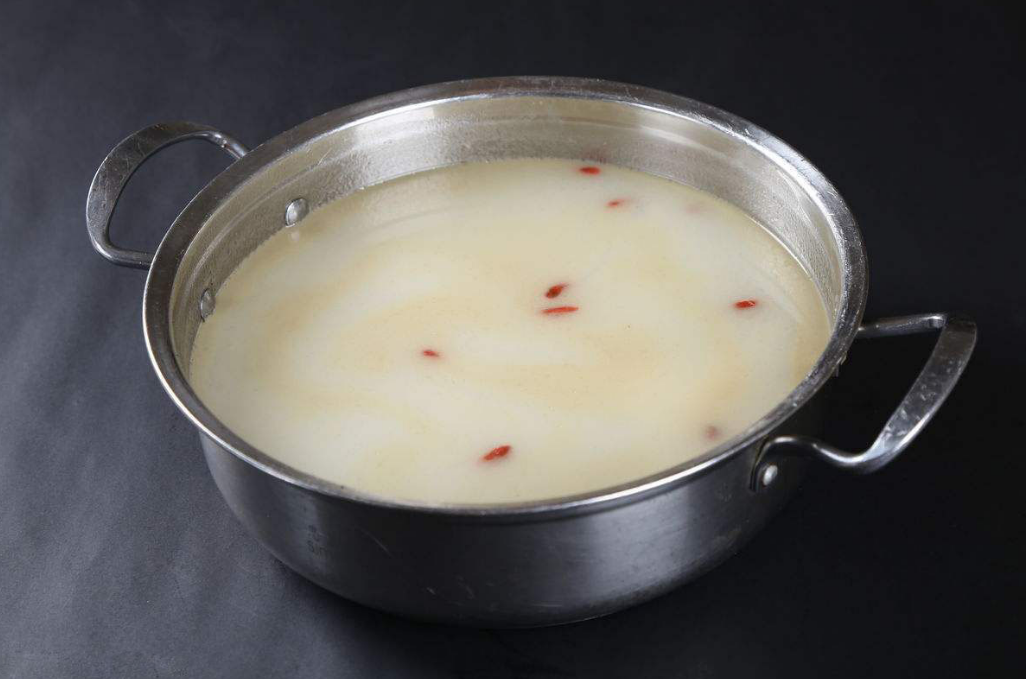 枝妈育儿说|三种家常汤,老一辈都觉得营养十足,但营养师几乎不考虑给孩子喝