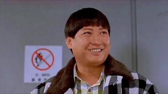 洪金宝|“灵活的胖子”洪金宝：曾打遍了华语功夫巨星，如今却只能坐轮椅