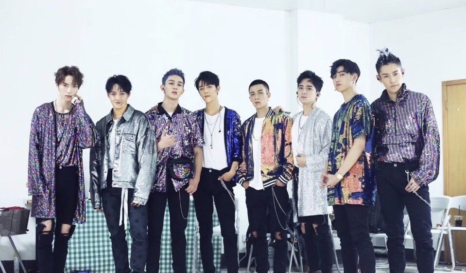 天官赐福|继肖战后，X玖少年团成员再次下海，《天官赐福》出演艺人曝光