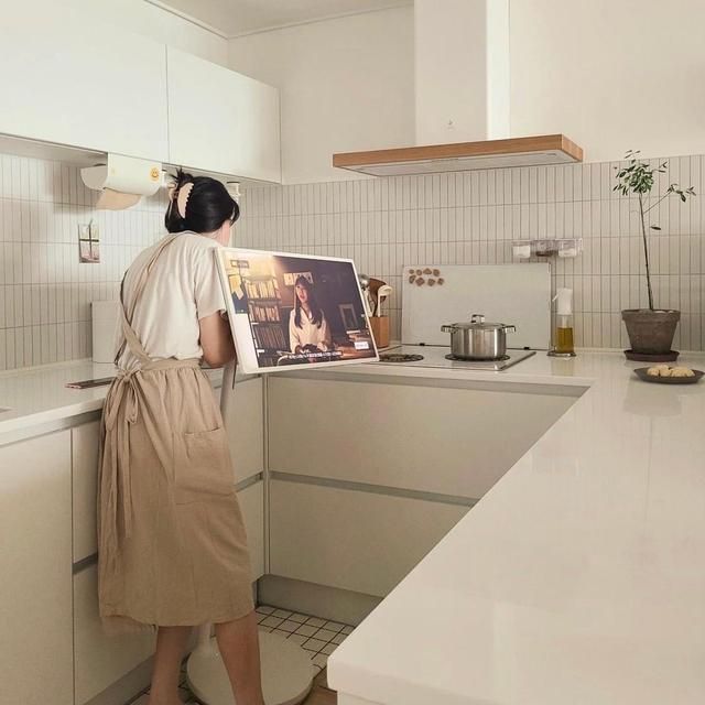 家居师太的 这位韩国太太太有远见，坚持“去客厅化”设计，入住后发现真舒适