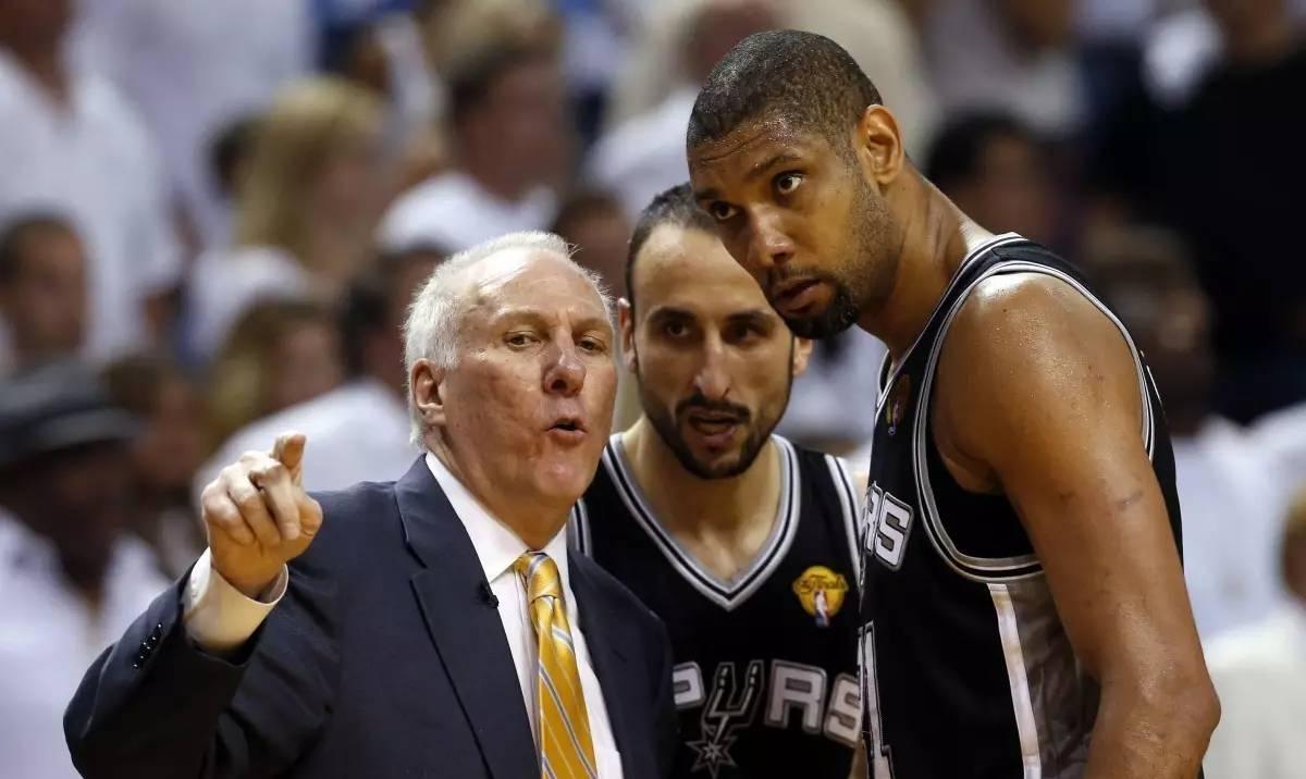 可馨育娃|邓肯鲨鱼一起选秀，谁是状元？球迷：不是邓肯太弱，是鲨鱼太厉害