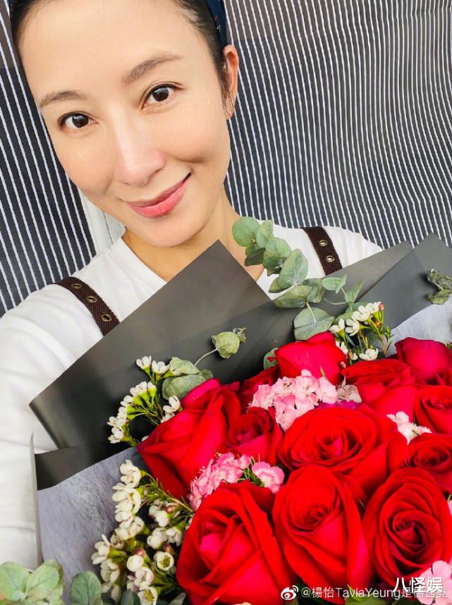 杨怡|罗仲谦晒宝宝小脚丫官宣老婆二胎产子，甜蜜表白杨怡：辛苦太太