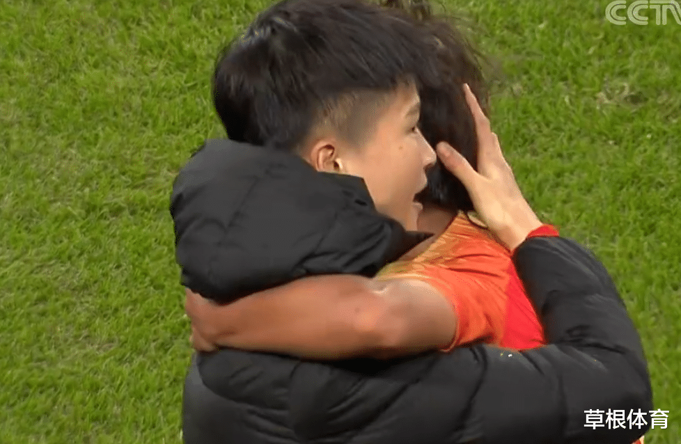 王霜|中国女足4-3韩国众生相：中国姑娘喜极而泣，王霜激动，对手不甘