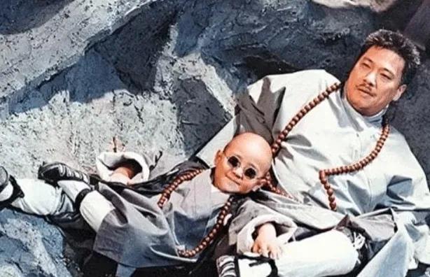 郝邵文|郝邵文逆袭成功了,直播间成为一股清流,8万多人在线观看