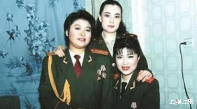 韩红|韩红自称年轻时比杨幂还漂亮，本以为她玩笑，看到18岁照片我信了