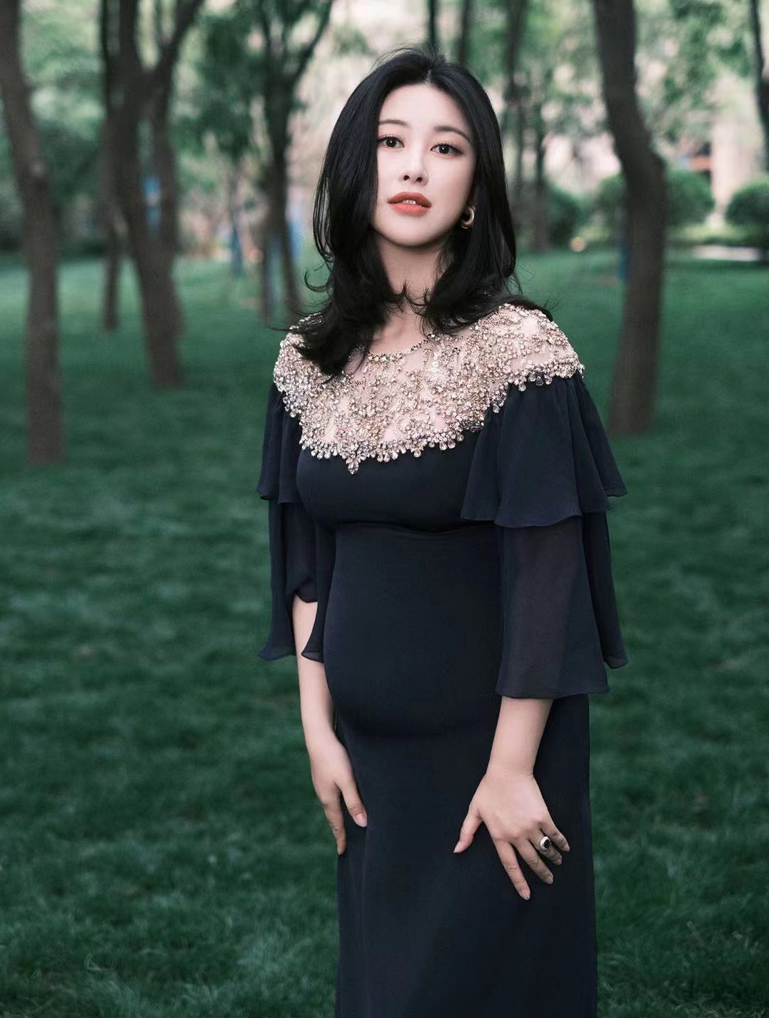 朱珠|“中国第一美”朱珠生啦！宝宝正面曝光甜笑颜值高，名字蕴含深意