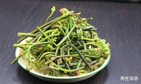 医生|农村一家5口，接连查出肝硬化，医生揭秘：2种野菜是“祸根”